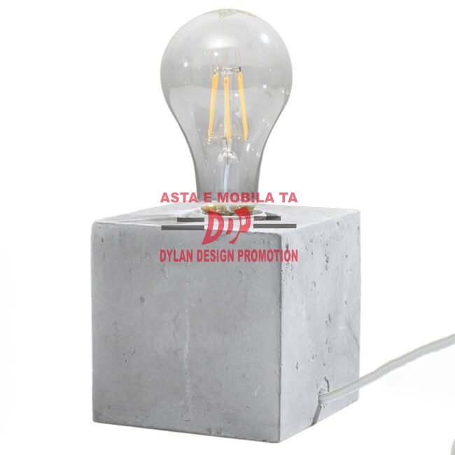 Lampă de masă